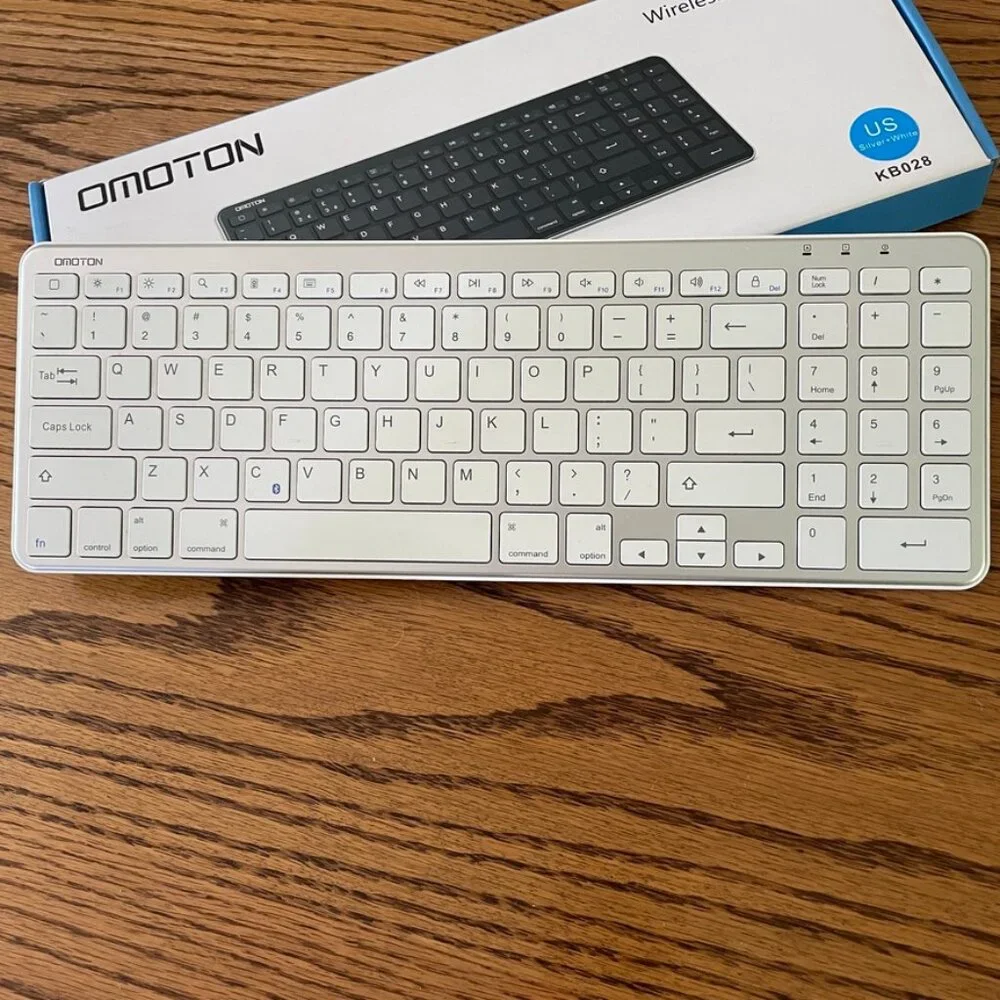OMOTON Keyboard with Numeric, Ultra Slim Wireless Bluetooth Keyboard